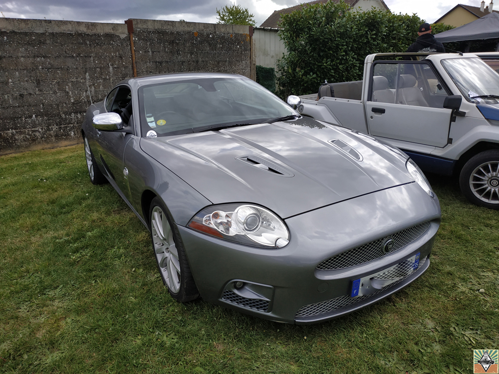 Jaguar XKR