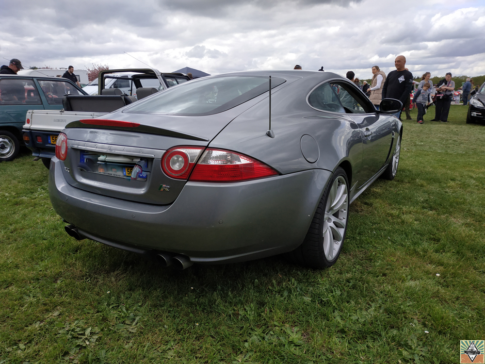 Jaguar XKR