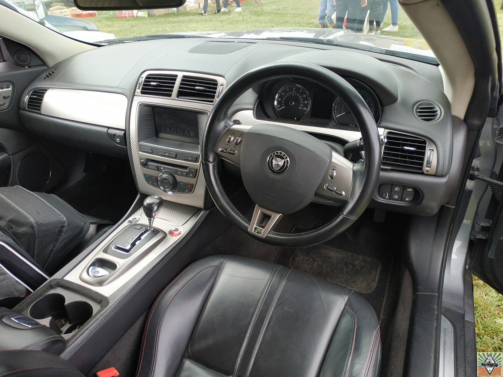 Jaguar XKR